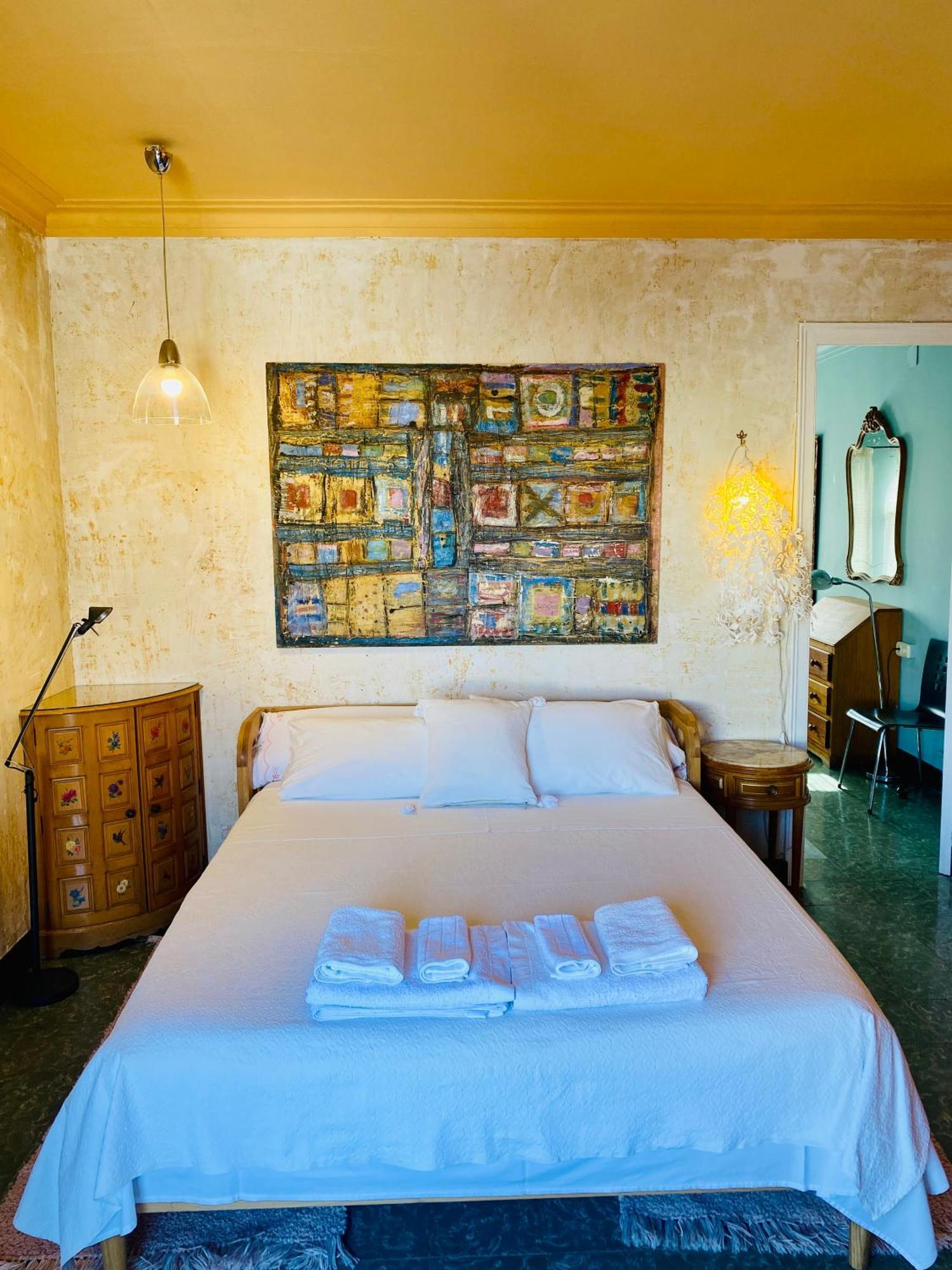 Hotel Carmen Guillemot à Alcanar Extérieur photo